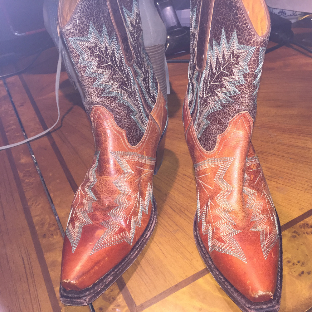 Frye short boots